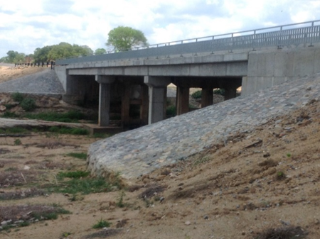 Niheque bridge